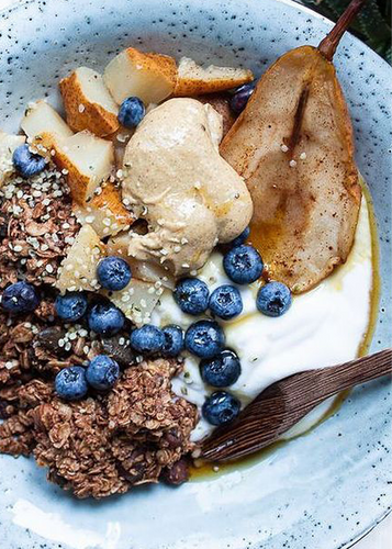 Caramelised Baked Pear Coconut Granola